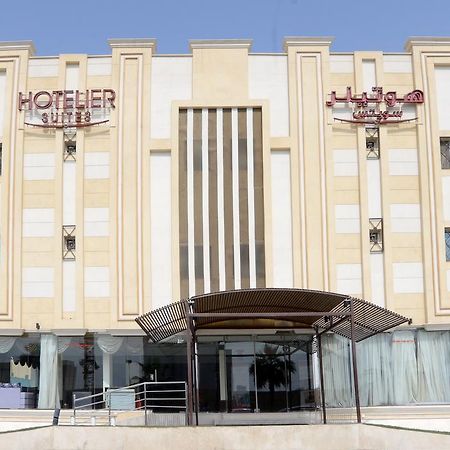 Hotelier Suites Riyadh Ngoại thất bức ảnh