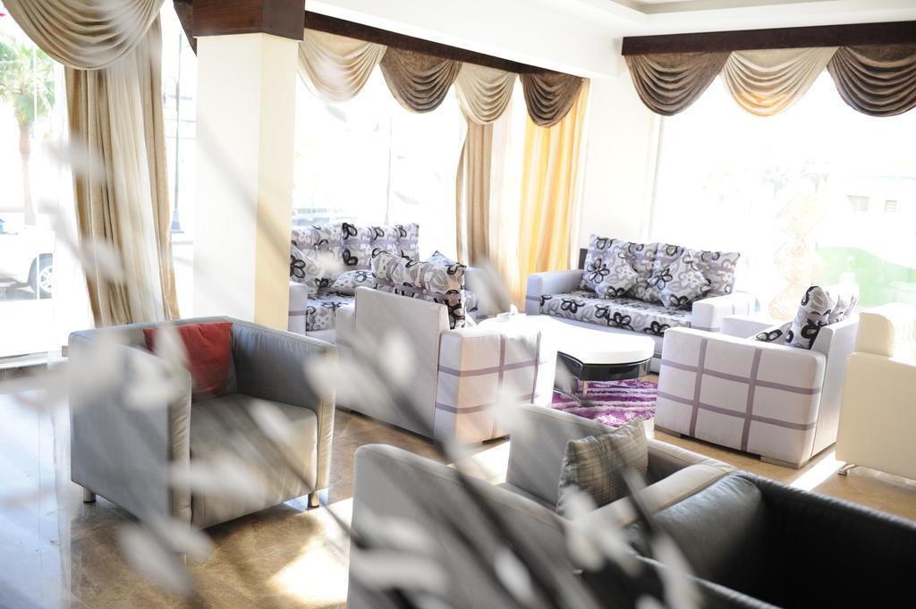 Hotelier Suites Riyadh Ngoại thất bức ảnh