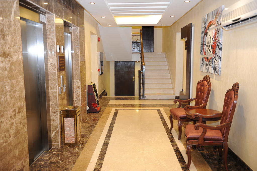 Hotelier Suites Riyadh Ngoại thất bức ảnh