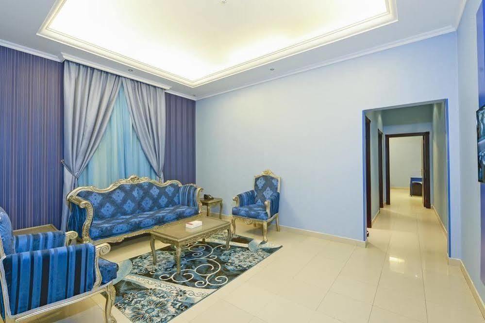 Hotelier Suites Riyadh Ngoại thất bức ảnh